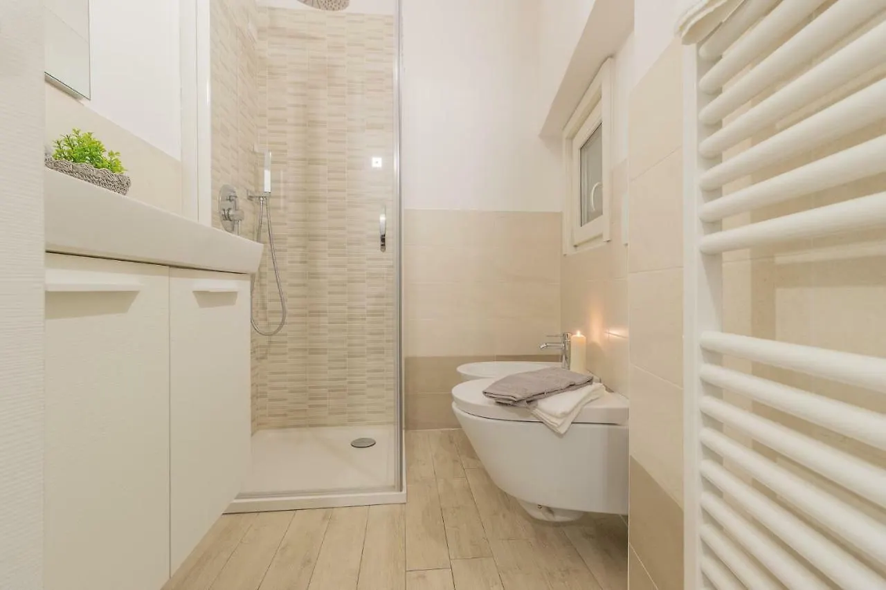 Little Nest Flat Διαμέρισμα Βαρένα
