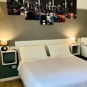  Apartment Magda House & Parking Italy