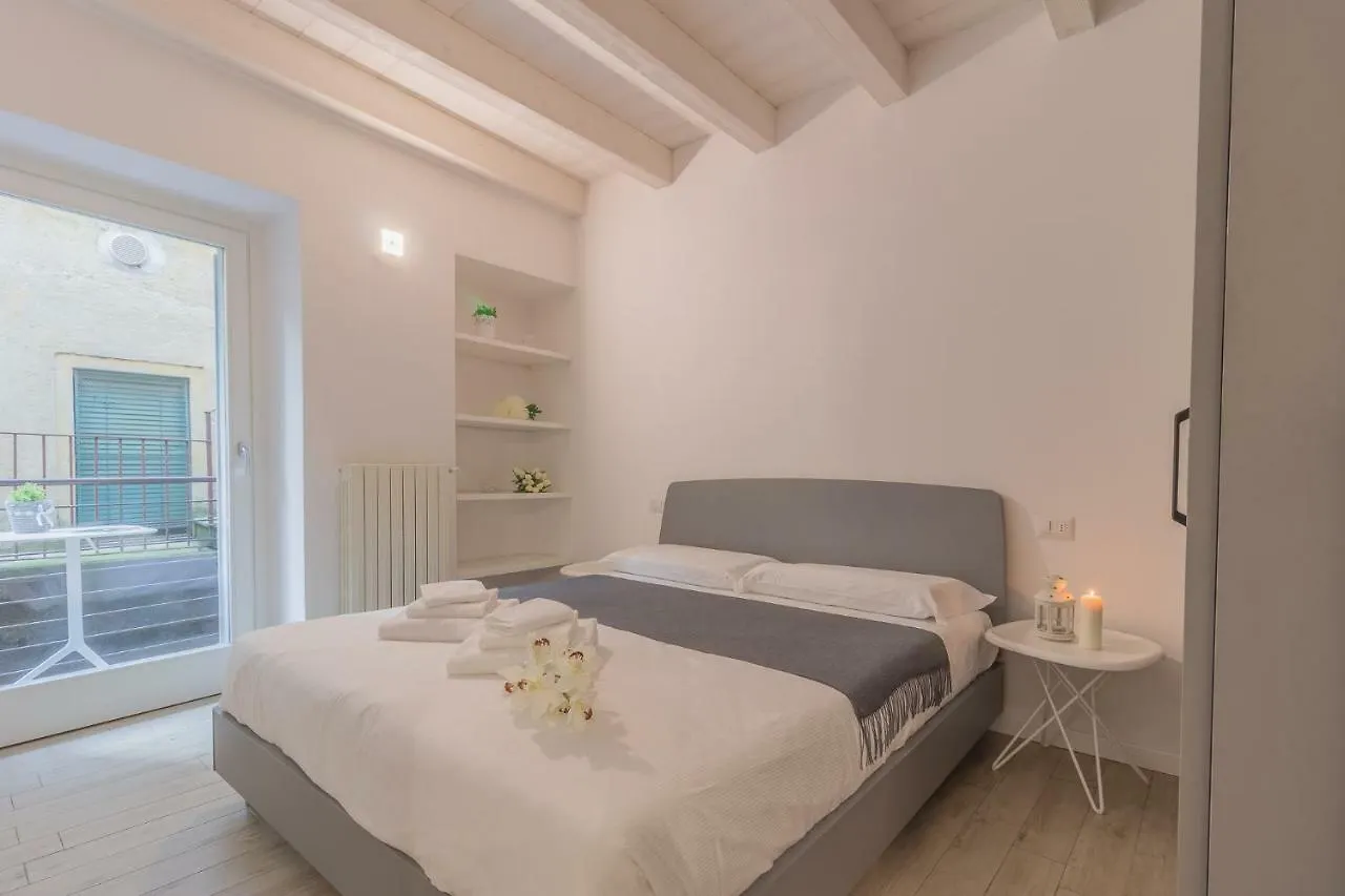 Little Nest Flat Apartment Varenna